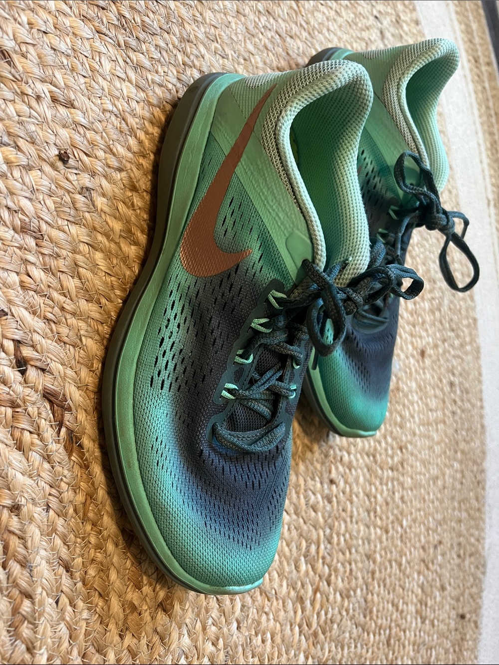 Nike Women's Teal-to-Dark Green Ombre Running Shoes with Copper Swoosh